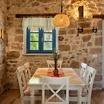 Paradiso By Guide